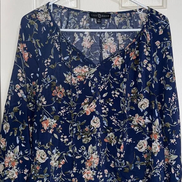 Fred David • Women’s Floral Blouse • Size medium - Picture 2 of 5